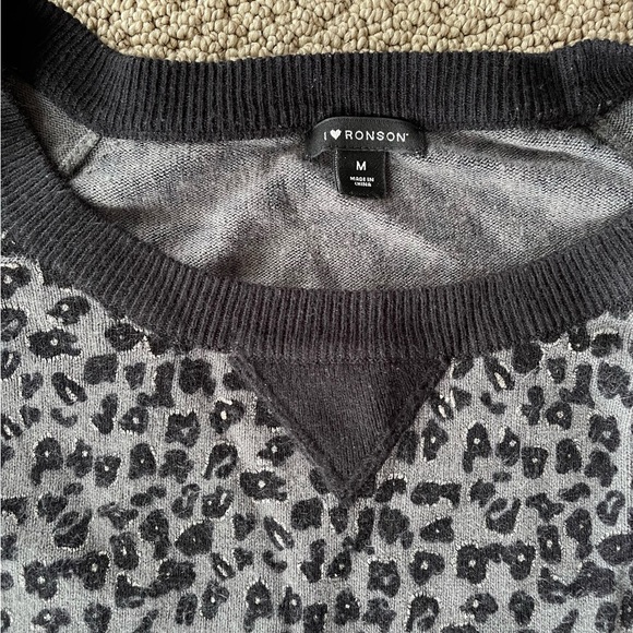 I Heart Ronson Women’s Sweater in Black and Gray - Picture 3 of 7